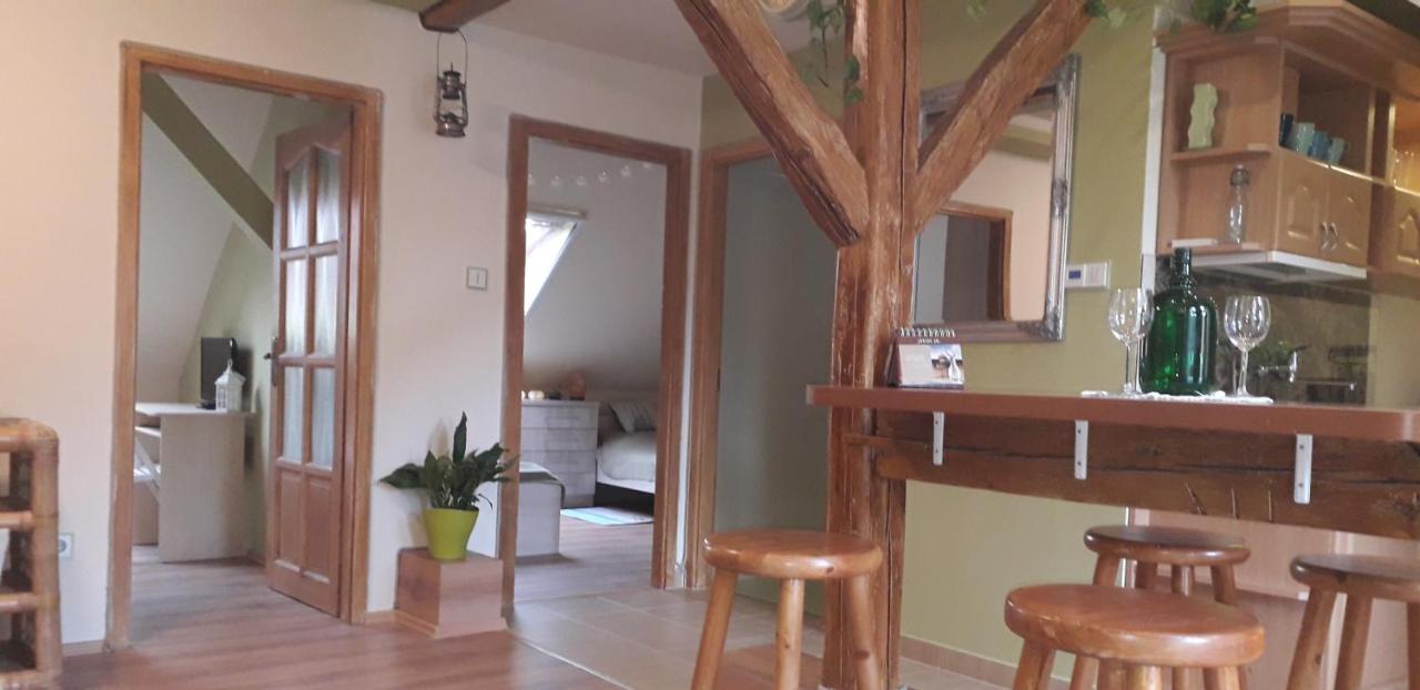 Diana Apartmanhaz Keszthely Ngoại thất bức ảnh