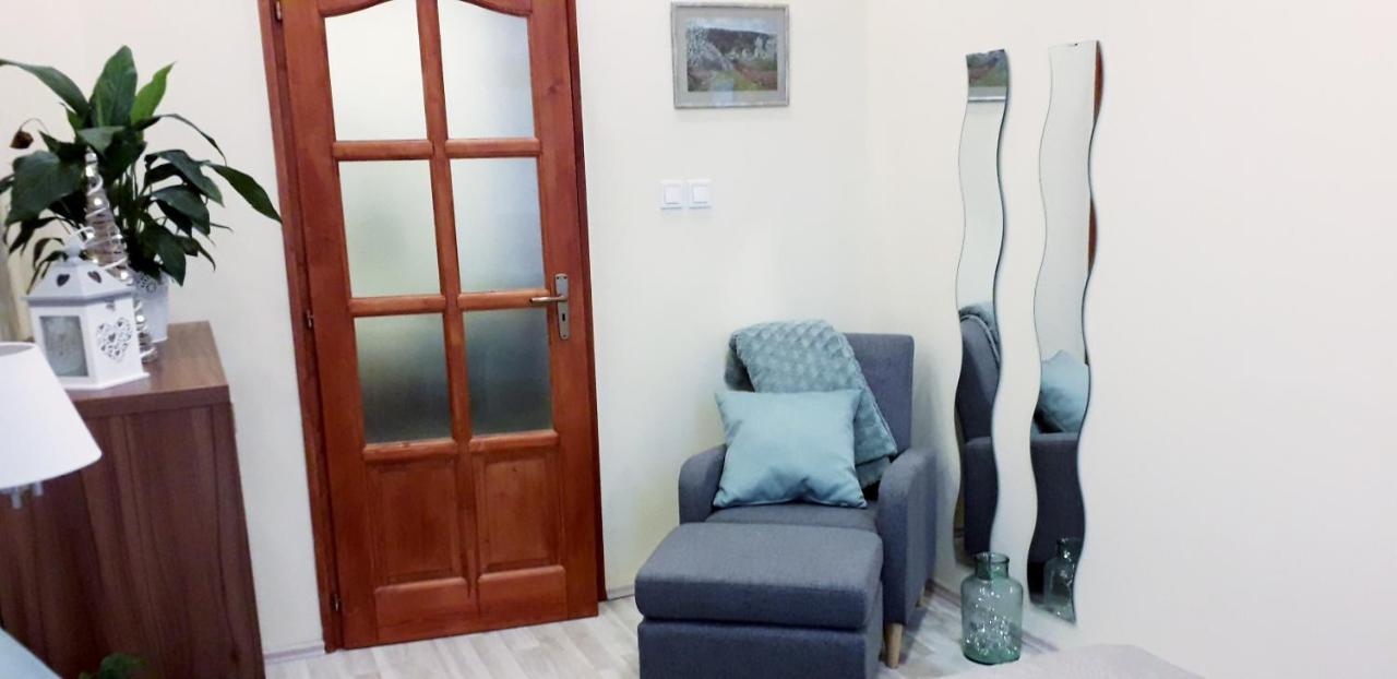 Diana Apartmanhaz Keszthely Ngoại thất bức ảnh