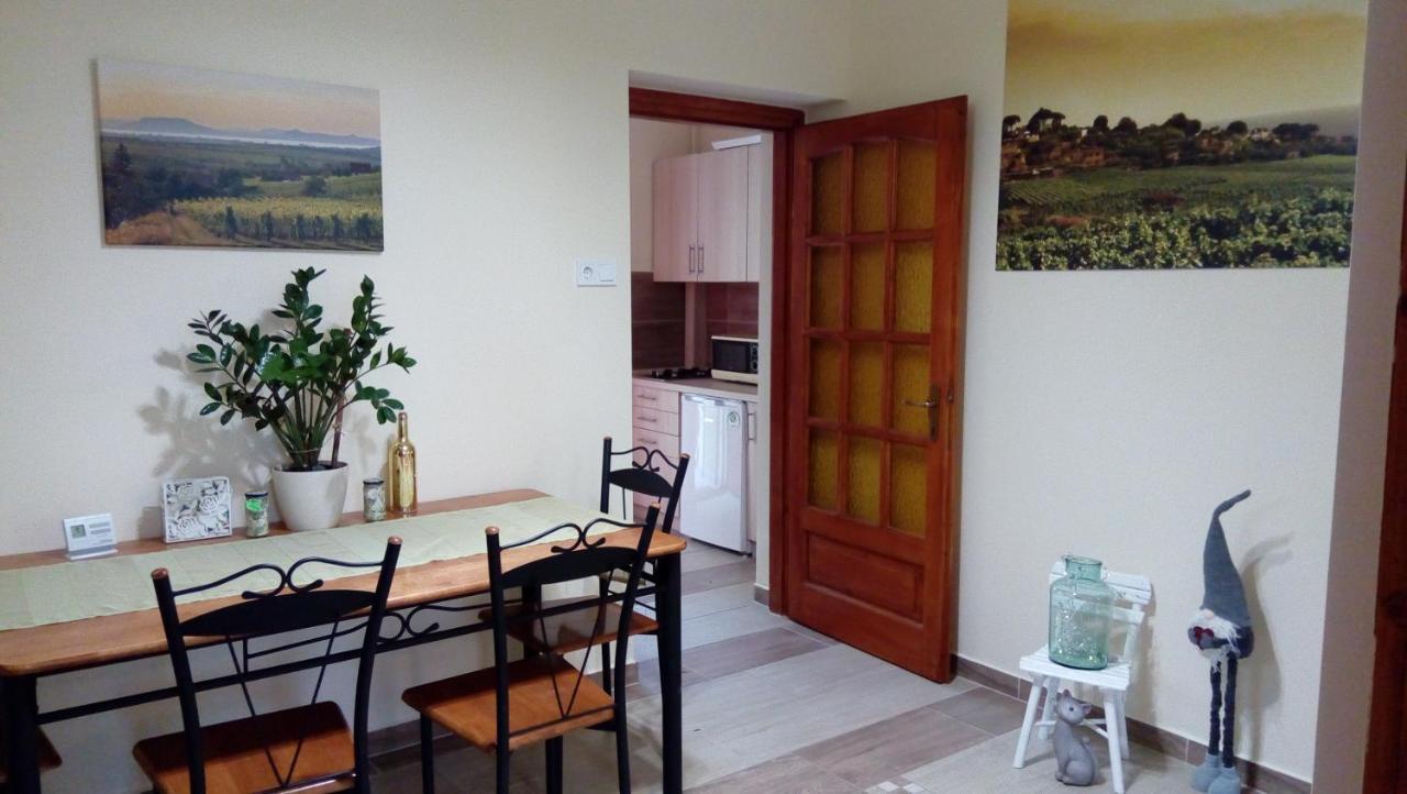 Diana Apartmanhaz Keszthely Ngoại thất bức ảnh