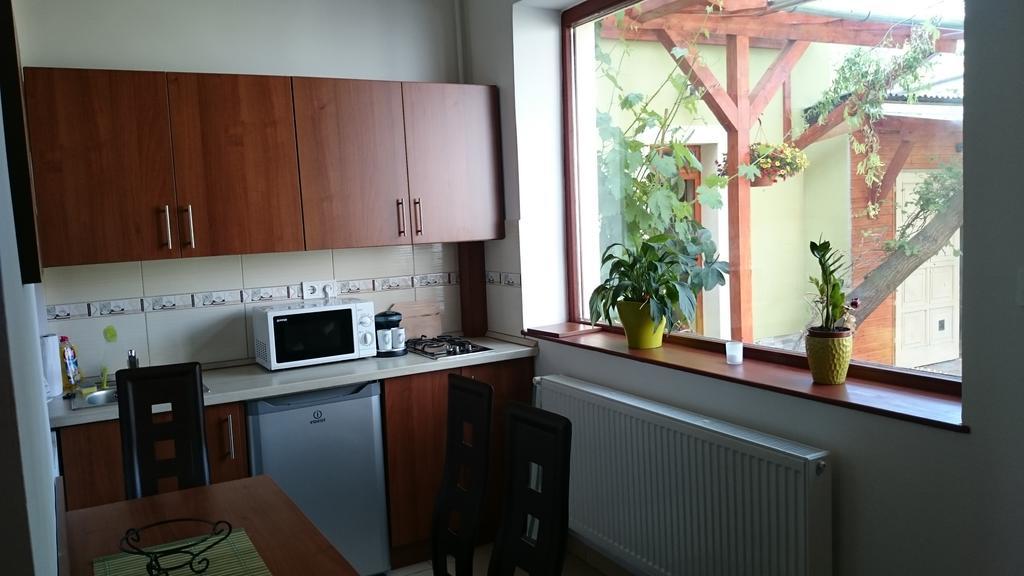 Diana Apartmanhaz Keszthely Ngoại thất bức ảnh