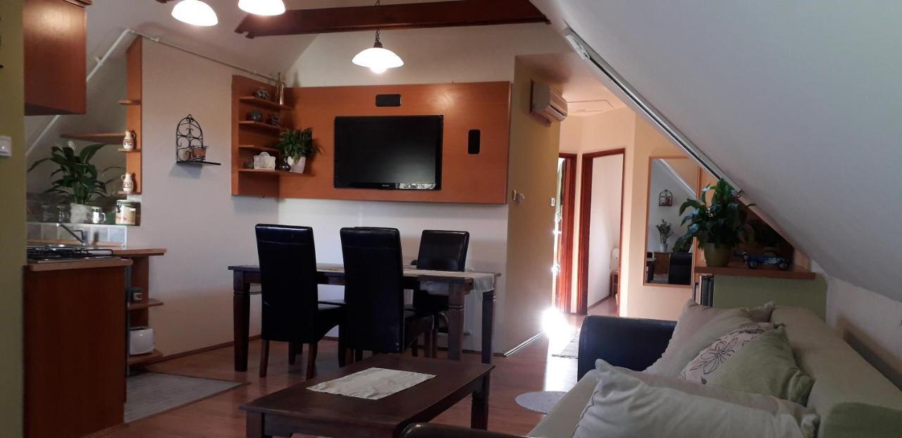 Diana Apartmanhaz Keszthely Ngoại thất bức ảnh